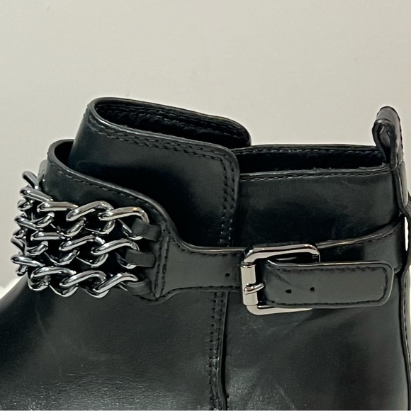 NEW Tory Burch BLOOMFIELD Gunmetal Chain Embellished Black Leather Bootie - Picture 3 of 12